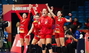 NAȚIONALA FEMININĂ DE HANDBAL A ROMÂNIEI TRECE PRINTR-UN PROCES DE RECONSTRUCȚIE