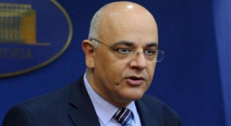 Raed Arafat îi îndeamnă pe români să fie pregătiți: ce trebuie să conțină rucsacul de urgență pentru situații critice