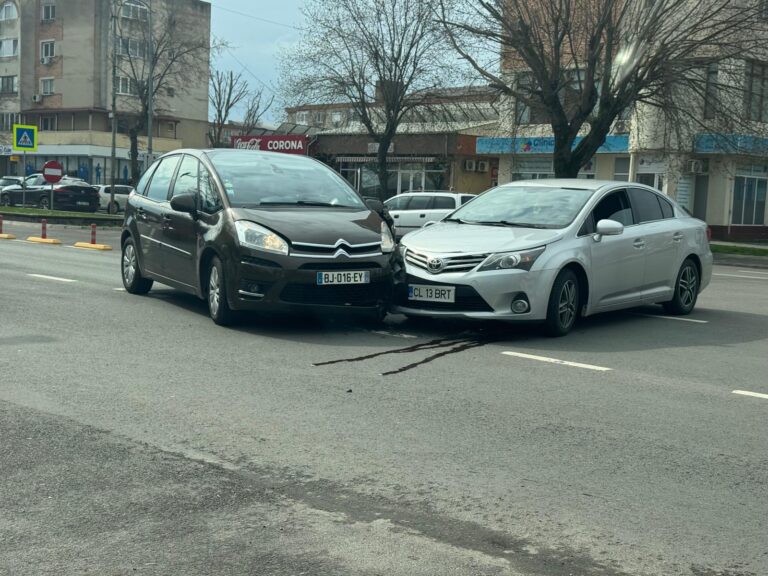 Neacordarea de prioritate, din nou pericol pe străzile din Călărași. Accident la Liceul Agricol