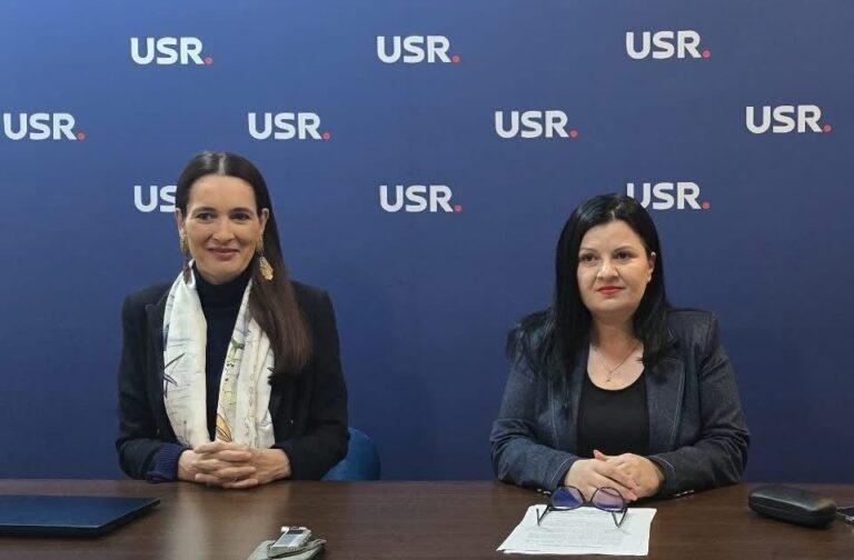 USR acuză administrația din Călărași: păcănele lângă școli, bani puțini pentru educație și funcții ocupate politic