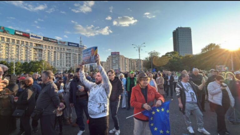 Proteste pentru Bolojan în București și Oradea, înainte de votul decisiv din Parlament